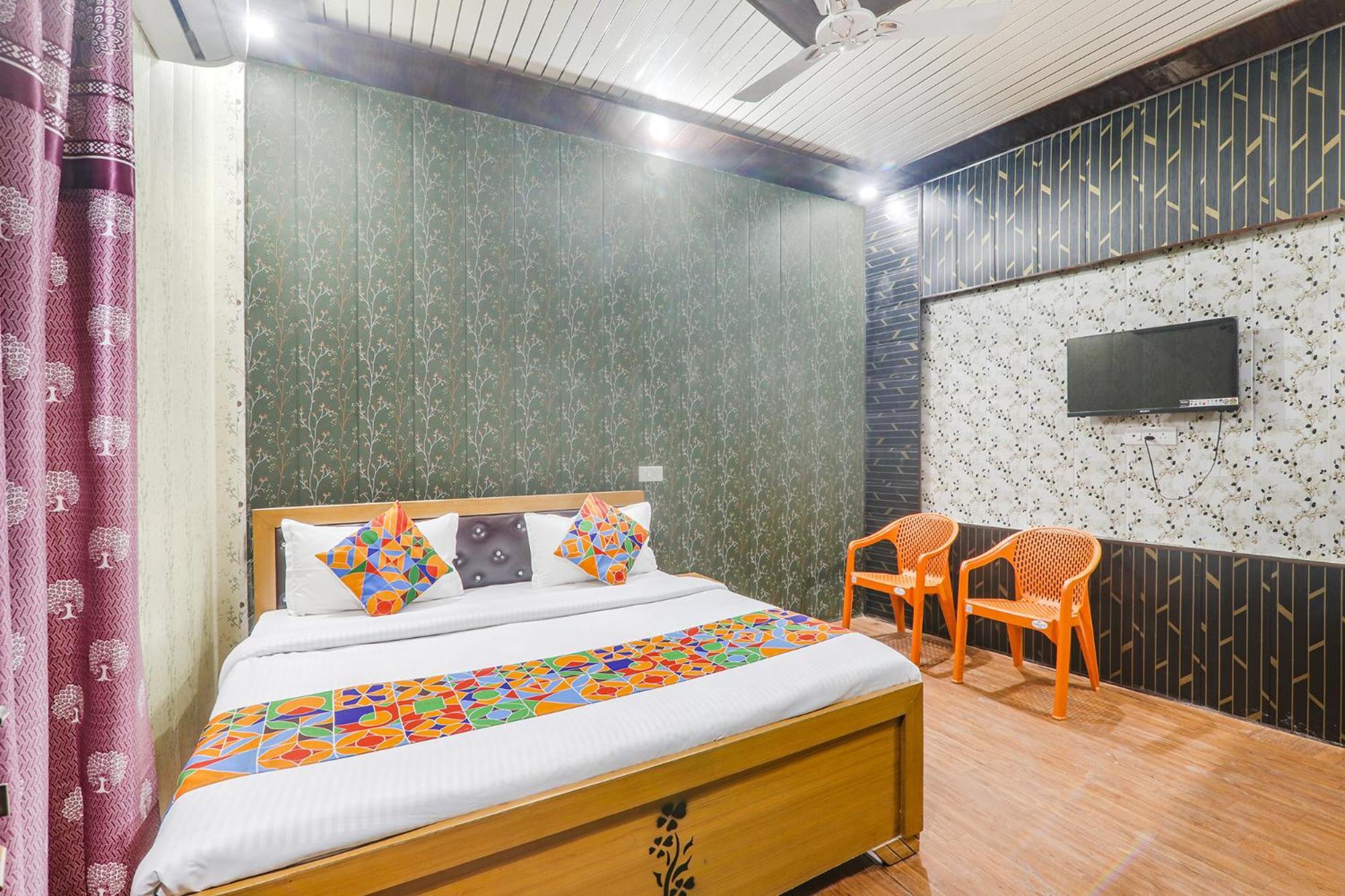 Fabexpress Milan Palace Ayodhya Exterior photo